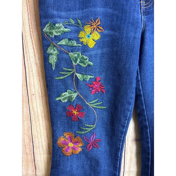 Embroidered Low Rise Flair GAP jeans with White Lace Duster Bundle Size 6 - Picture 6 of 10